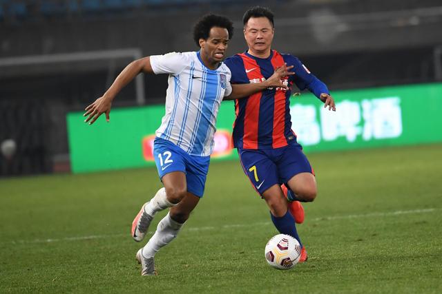 阿不都21+11齐麟31分 新疆5人上双大胜同曦